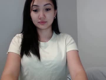 girl
        london_tipton cam image #2756844