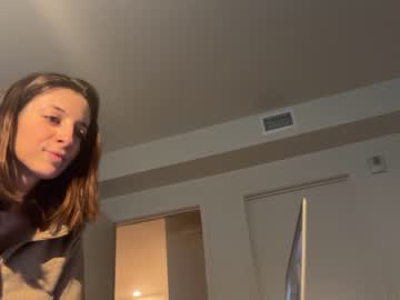 girl
        rosykindred cam image #3775577