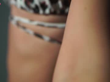 girl
        hoolybunny cam image #5189820