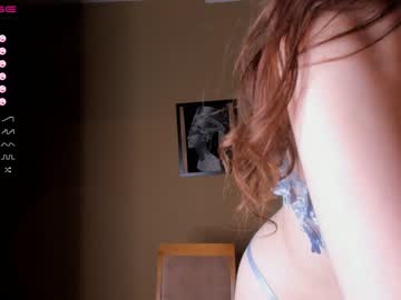 girl
        sueberry cam image #1691377