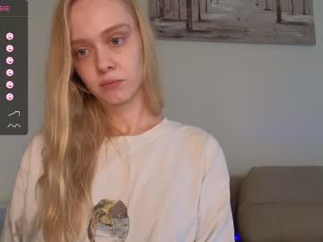girl
        stacy_fanning cam image #2638297