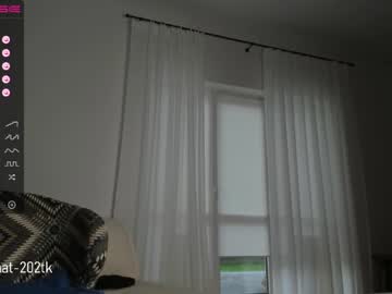 girl
        mysweethobby cam image #2149996