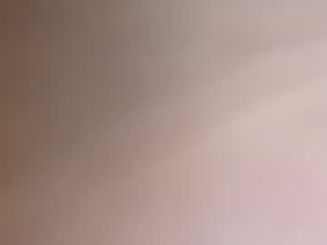 girl
        rayofsunshine_21 cam image #2916783