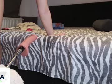 couple
        lenoreandjasonsroom cam image #6295601