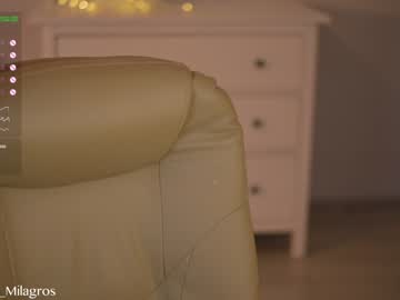 girl
        mia_milagros cam image #1571891