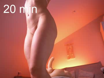 girl
        lil_eva cam image #6300970