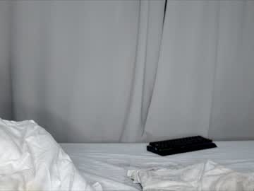 girl
        dee_waters cam image #831003