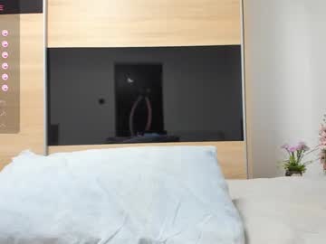 girl
        angell6969 cam image #3756866