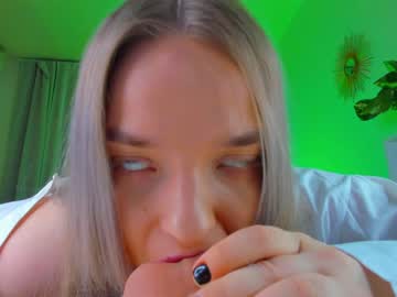 girl
        violla_sinz cam image #1175432