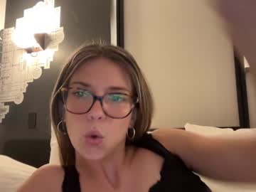 girl
        oliviahansleyy cam image #5357603