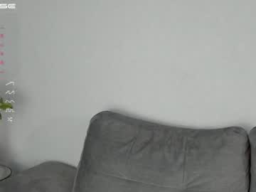 girl
        aliisonfox cam image #1082428
