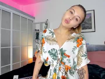 girl
        l0ve_sh0w cam image #2918874