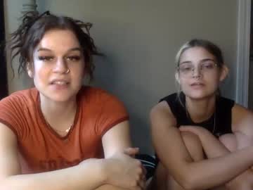 girl
        basicbrunette cam image #1750513