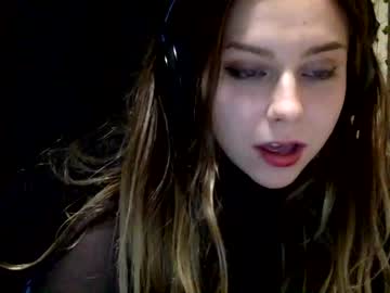 girl
        lillypadgrl cam image #2685180