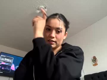 girl
        lilcutie733147 cam image #3975563