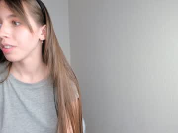 girl
        catherinemahoney cam image #388849