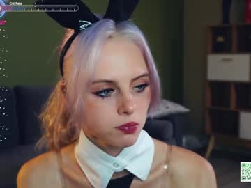 girl
        audreycarvin cam image #4573832