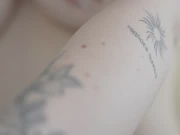 girl
        my_stella cam image #4219079