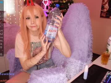 girl
        yourcutewaifu cam image #869869