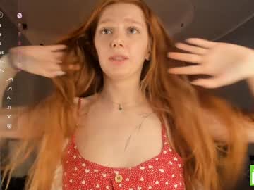 girl
        margarethowell cam image #6810505