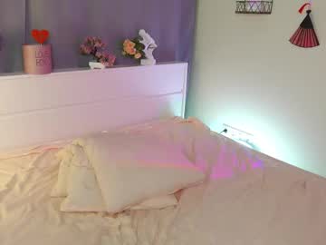 girl
        augustaherlan cam image #6555297