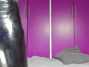 girl
        siswet19 cam image #6847815