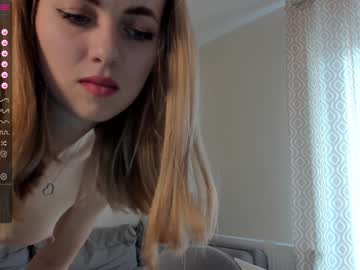 girl
        brilliantvictoria cam image #1122546