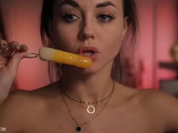 girl
        lettymoa cam image #4278972