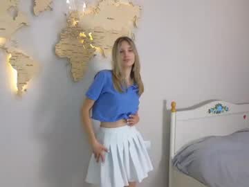 girl
        maureencantrell cam image #4833105