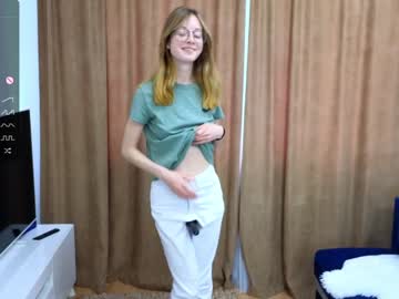 girl
        mariafleur cam image #2441666