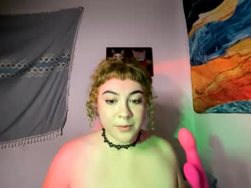 couple Live Cam Girls Love To Strip Naked For Their Viewers with sweetheatannie