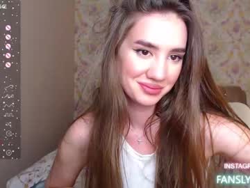 girl
        im_jasmine cam image #3418703
