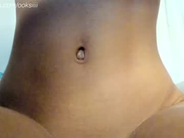girl
        oksanafedorova cam image #2382695