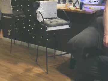 couple
        bjvibes cam image #3678057