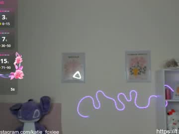 girl
        katiefoxie cam image #5752940