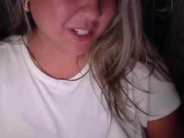 girl Live Cam Girls Love To Strip Naked For Their Viewers with princesssamm0929