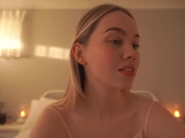 girl
        bibi_it_is cam image #6795782
