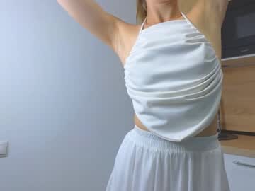girl
        tellarhackes cam image #4666604