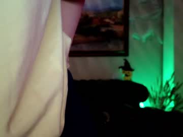 girl
        _demi_dee_ cam image #2740944