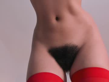 girl
        bush_woman cam image #5770036