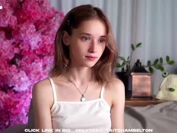 girl
        taitehambelton cam image #6772662