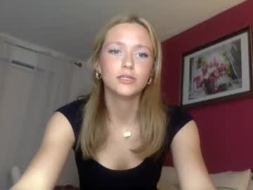 girl
        korinaluv cam image #6412624