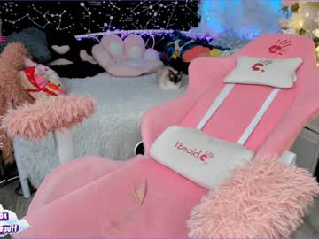 girl
        littleflufflepuff cam image #458678