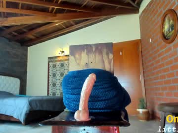 girl
        little_izzi cam image #4564062