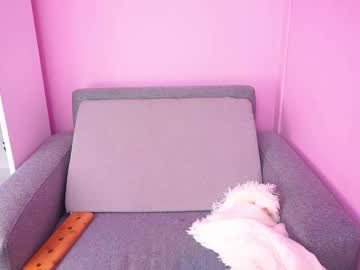 girl
        little_effy18_ cam image #6620262