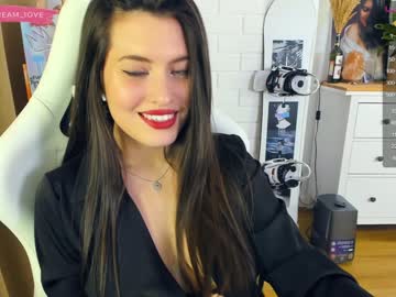 girl
        elenalooove cam image #1140235