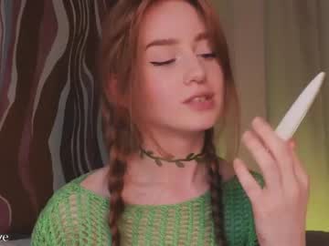 girl
        lizzy_blaze cam image #2970829