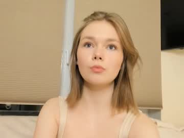 girl
        earlenedaughtrey cam image #6230268