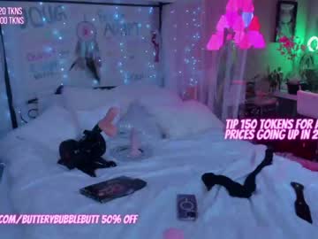 girl
        butterybubblebutt cam image #1012291