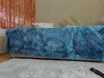 girl
        crystalnut cam image #6750646